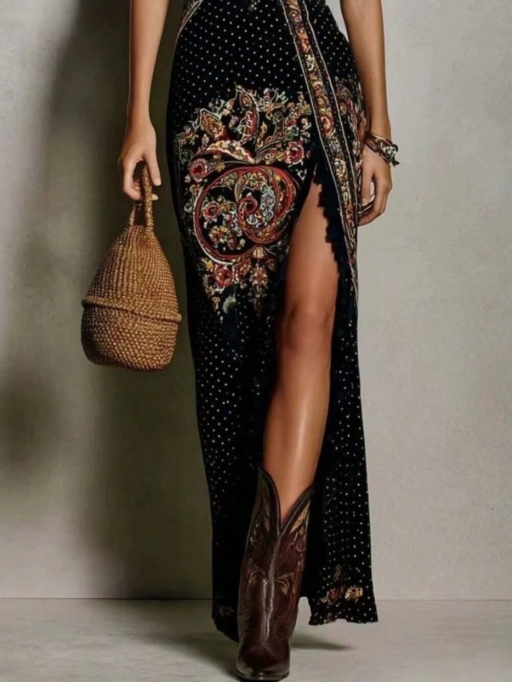 Black Casual Women's Sleeveless Long Dress with Slit - Picture 3 of 3